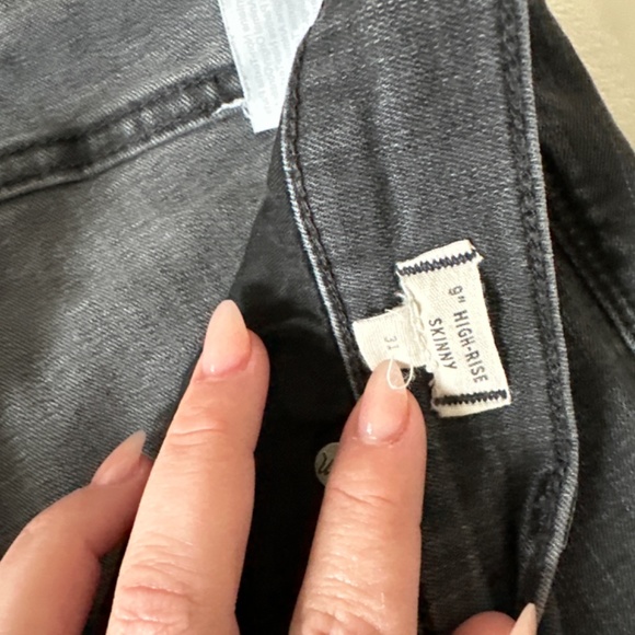 Madewell Distressed Skinny Jeans - Picture 3 of 4